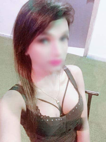 Varshika Saket college escorts