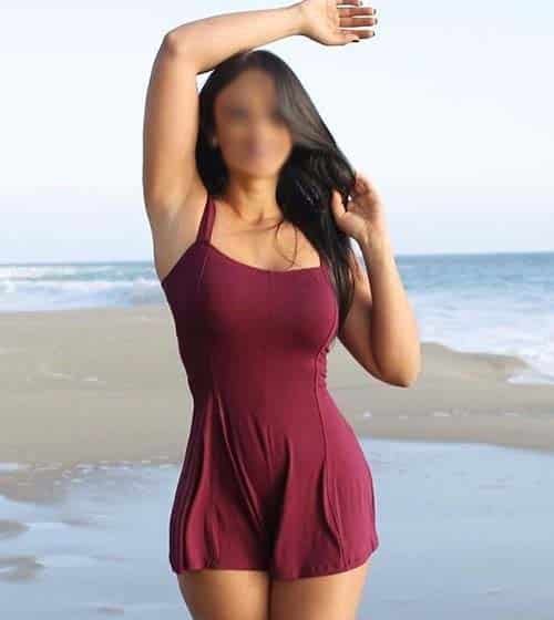 Annika Russian Paharganj Escorts