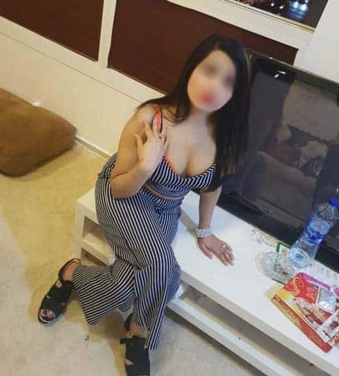 Aparna College Girl Paharganj Escorts