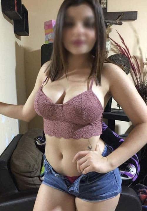 Riza Foreigner Escorts