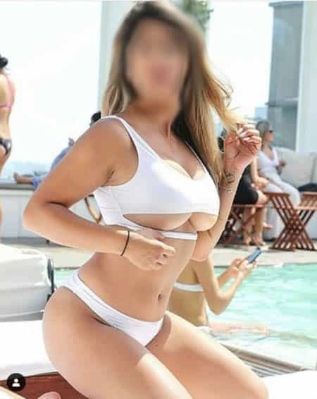 Divya Independent Escort in Delhi
